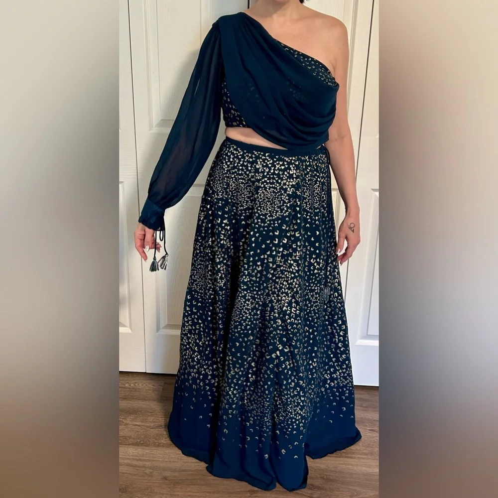 Teal Foil Print Lehenga & One Shoulder Blouse With Attached Drape — Size Medium - Picture 14 of 15